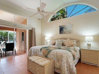 Master Schlafzimmer der Villa in Cape Coral, FL