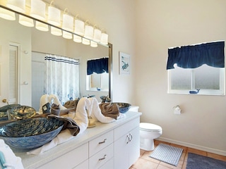 2nd bathroom of the villa in Cape Coral, Florida