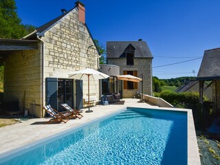Cottage Cinais Outdoor Recording 1