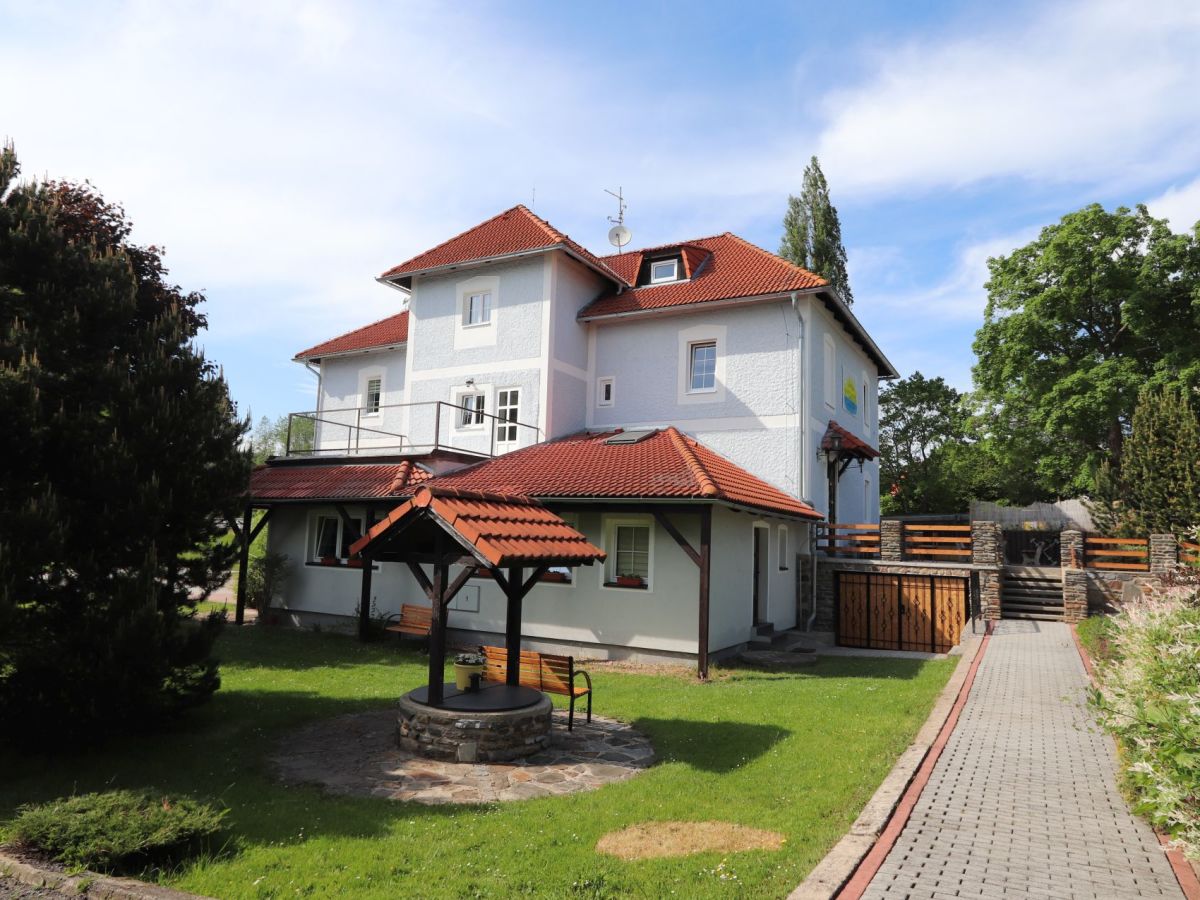 Ferienwohnung Suite 2 Etage Nr 4 Horni Plana Firma Apartman