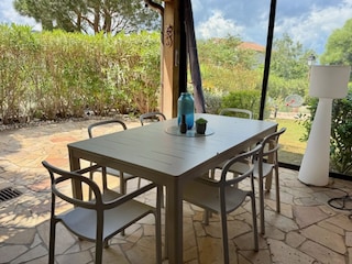 überdachte Terrasse