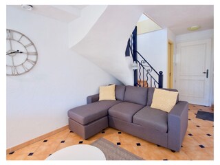 Treppe zum Boden mit 3 Schlafzimmern