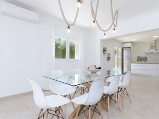 Villa Colonia de Sant Pere Características 34