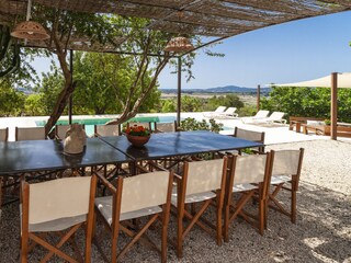 Esstisch mit Fernblick