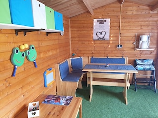 Spielhütte zum Wohlfühlen für die Kleinen