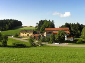 Kinderbauernhof und Familienbauernhof Bayerischer Wald - Michelsneukirchen - image1