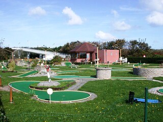 Minigolfanlage im Ort