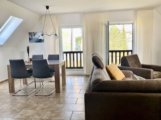 Wohn- und Essbereich