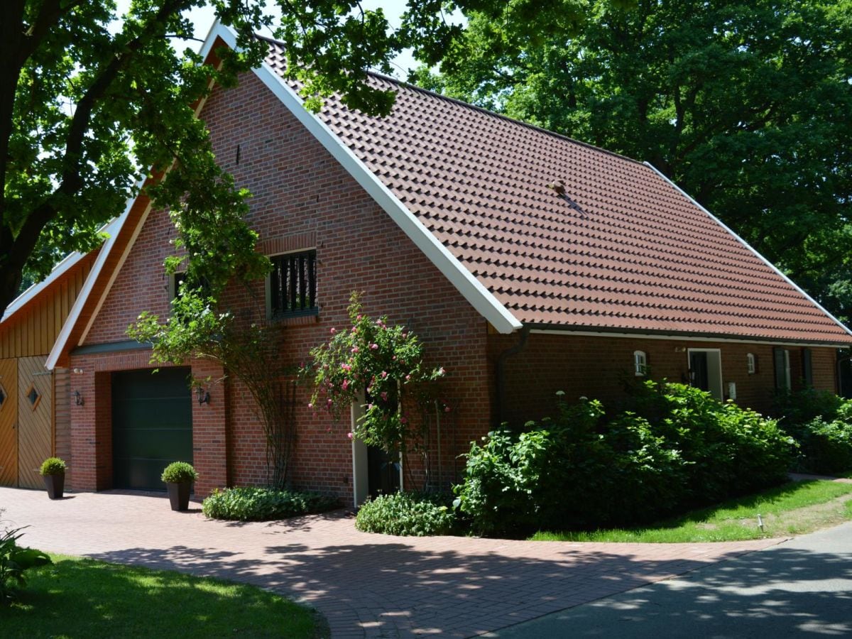 Ferienwohnung "Beim Rosengarten"