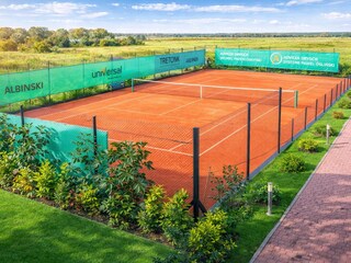 Tennisplatz in der Galeria Tennis Grzybowo