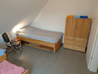1. OG/2: Das 3-Bett Zimmer mit viel Raum
