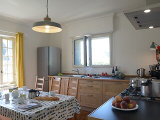 Kitchen (incl. gas hob with 5 burners)