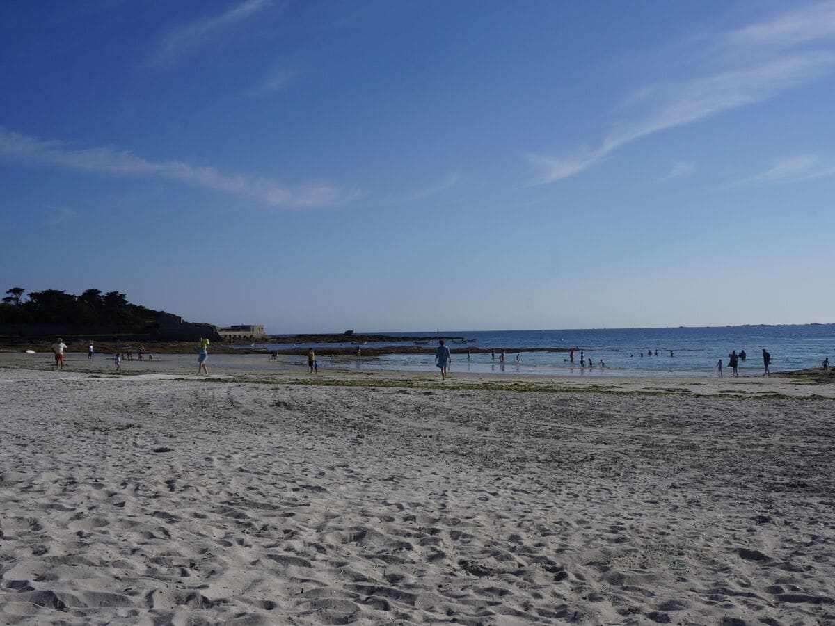 Sand- und Familienstrand vor dem Haus