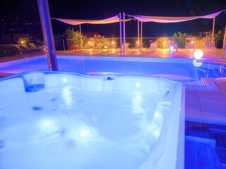 Jacuzzi Pool Haus