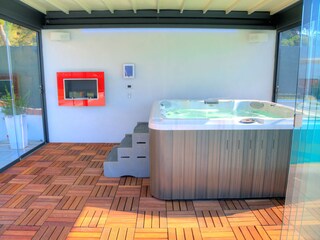 Jacuzzi Pool Haus