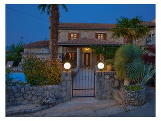 Villa Magdalea mit Pool & Meerblick