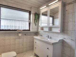 Holiday apartment Heiligenhafen Bathroom 14
