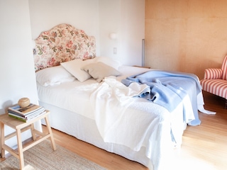 2. Schlafzimmer mit Doppelbett