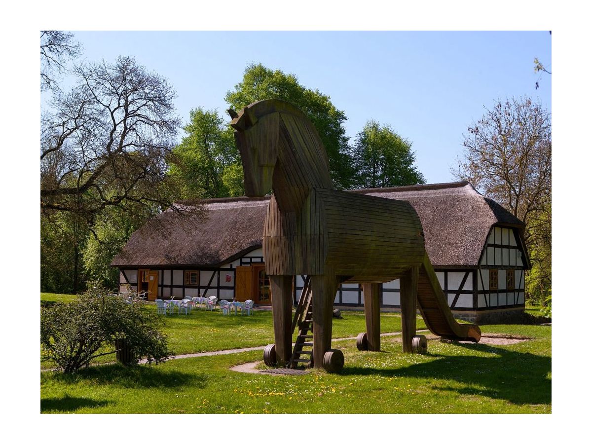 Schliemannmuseum mit Trojanischem Pferd