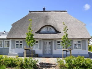 Ferienhaus Alter Katen Glowe-Käptn's Half-3 Schlafzimmer - Glowe - image1