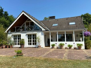 Gesamtansicht Anwesen