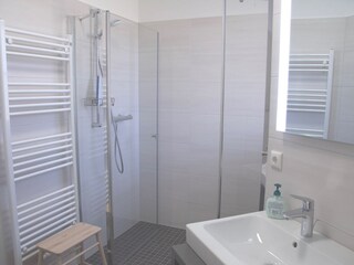 Dusche Bad EG