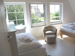 Schlafzimmer 1 mit Klappbett