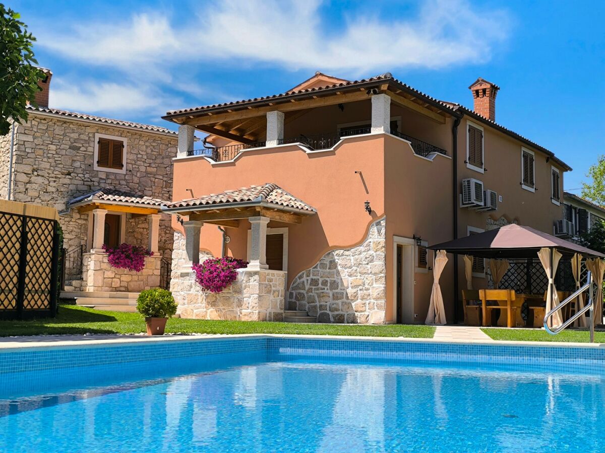 Villa Potpićan Buitenaudio-opname 1