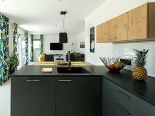 Open-plan living/dining kitchen