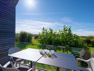 Loggia mit freiem Blick aufs Wangerland