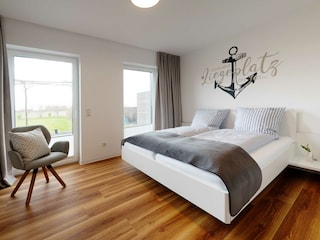 Geräumiges Schlafzimmer
