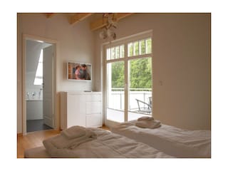 Schlafzimmer Obergeschoss mit Bad on Suite