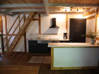 Küchenbereich in der ehemaligen Lagerhalle