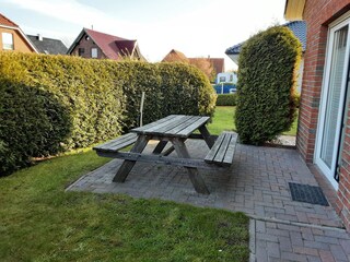 1.Terrasse vor der Küche