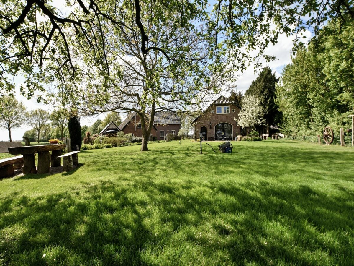 Ferienhaus Baak Außenaufnahme 4