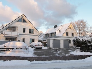 Links unser Appartmenthaus,rechts unser Doppelhaus.