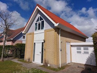 Unser Ferienhaus La Cabane - Straßenseite