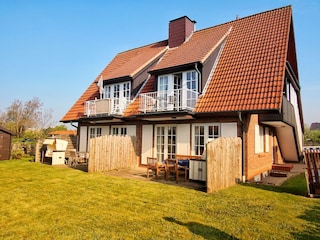 Eingang, Ostbalkon und Südbalkon