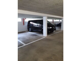Tiefgaragenstellplatz