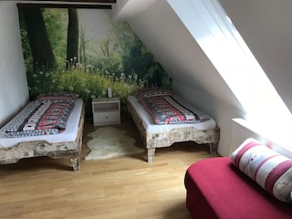 Schlafzimmer 2. OG