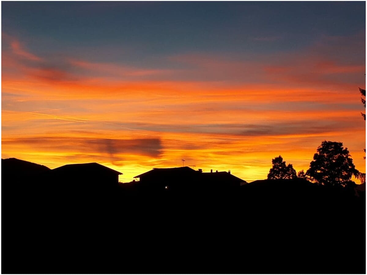 Sonnenuntergang am Hof