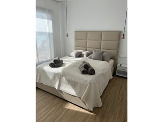 Schlafzimmer 3 mit begehbaren Kleiderschrank