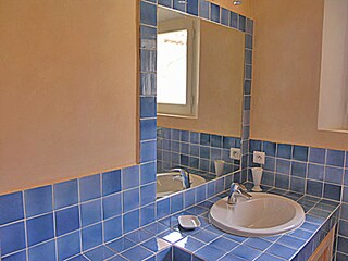 Bed & Breakfast Grimaud Badkamer 10