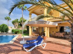 Vrijstaande villa met privézwembad en zicht op golfbaan, zee en Mijas Costa - La Mairena - image1