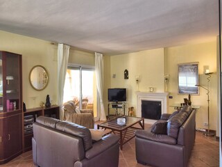 Villa La Mairena Features 27