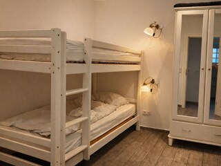 zweites Schlafzimmer