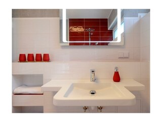 Strandvilla Gezeiten App. Goldrichtig-unterfahrbarer Waschtisch