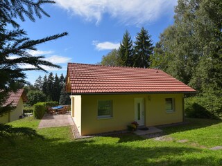 Hausansicht mit Eingang
