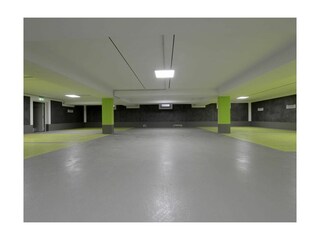 Strandvilla Gezeiten - Blick in die unglaublich geräumige Tiefgarage