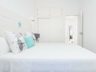Chalet Cala Bona Features 38